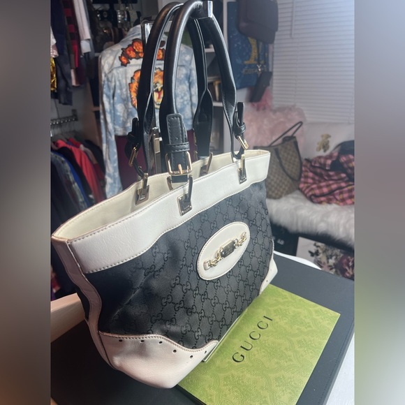 Authentic GUCCI bag - Picture 2 of 12